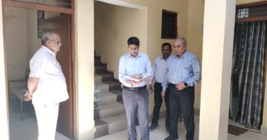 कलेक्टर ने पशुपालन विभाग कार्यालय का किया निरीक्षण