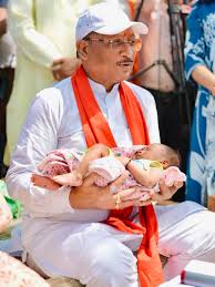 ’मुख्यमंत्री विष्णु देव साय ने बच्चों को कराया अन्नप्राशन, गर्भवती महिलाओं की गोदभराई कार्यक्रम में दी शुभकामनाएं’