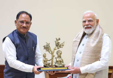 प्रधानमंत्री नरेंद्र मोदी से मुख्यमंत्री विष्णु देव साय ने की भेंट, छत्तीसगढ़ के विकास और ‘बस्तर विजन’ पर हुई विस्तृत चर्चा प्रधानमंत्री नरेंद्र मोदी से मुख्यमंत्री विष्णु देव साय ने की भेंट, छत्तीसगढ़ के विकास और ‘बस्तर विजन’ पर हुई विस्तृत चर्चा