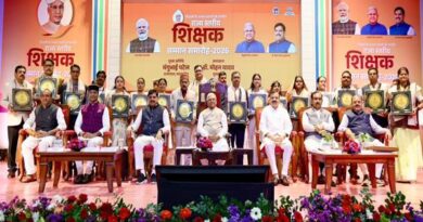 राष्ट्र निर्माण की पीढ़ी तैयार करते हैं शिक्षक : राज्यपाल पटेल