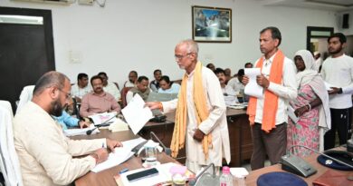 जनसुनवाई में कलेक्टर ने सुनी आमजनों की समस्याएं, अधिकारियों को शीघ्रता से निराकरण करने दिए निर्देश