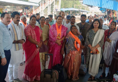 मुख्यमंत्री तीर्थ यात्रा योजना से प्रदेश के श्रद्धालुओं को मिल रहा निःशुल्क तीर्थ दर्शन का अवसर मुख्यमंत्री तीर्थ यात्रा योजना से प्रदेश के श्रद्धालुओं को मिल रहा निःशुल्क तीर्थ दर्शन का अवसर