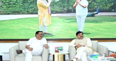 मुख्यमंत्री डॉ. यादव ने केंद्रीय जल शक्ति मंत्री पाटिल से की भेंट मुख्यमंत्री डॉ. यादव ने केंद्रीय जल शक्ति मंत्री पाटिल से की भेंट