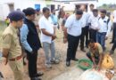 गोबर से दीये बनाने वाले उद्यमी बारेलाल के हुनर की संभागायुक्त ने की सराहना गोबर से दीये बनाने वाले उद्यमी बारेलाल के हुनर की संभागायुक्त ने की सराहना